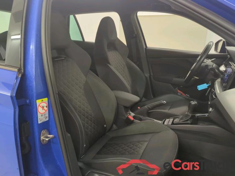 Škoda Kamiq 1.0 TSI Greentech 81kW DSG Sport Buss 5d #3