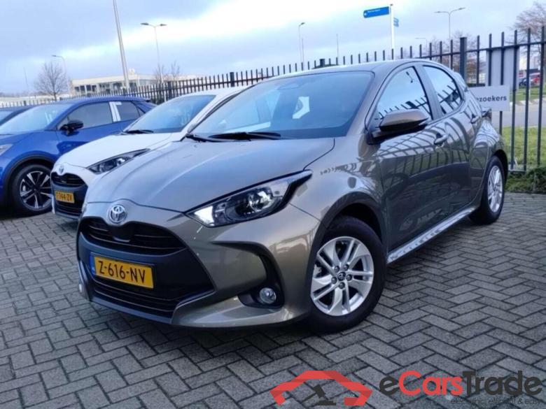 TOYOTA YARIS 1.5 Hybrid 115 Active #1