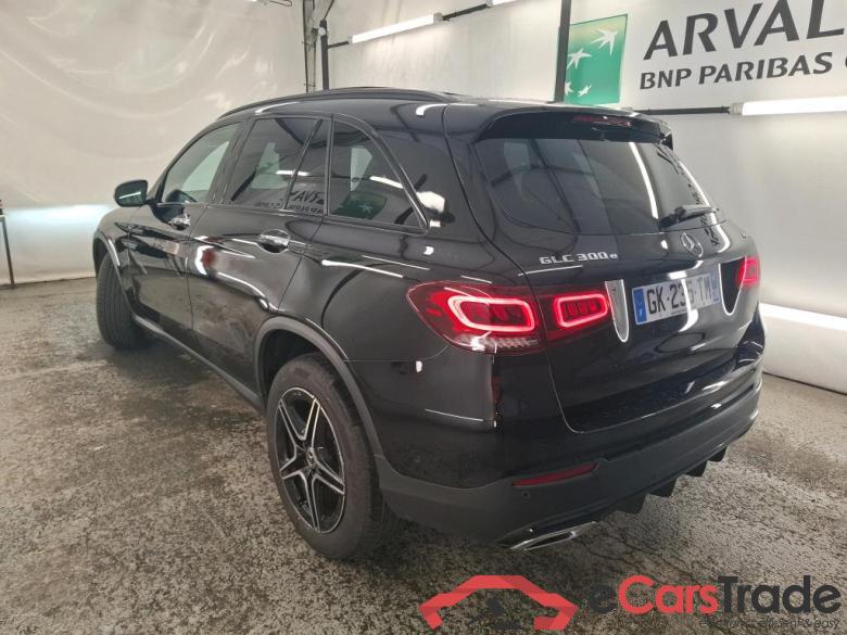 MERCEDES-BENZ GLC / 2019 / 5P / SUV 2.0 GLC 300 E AMG LINE 4MATIC #2