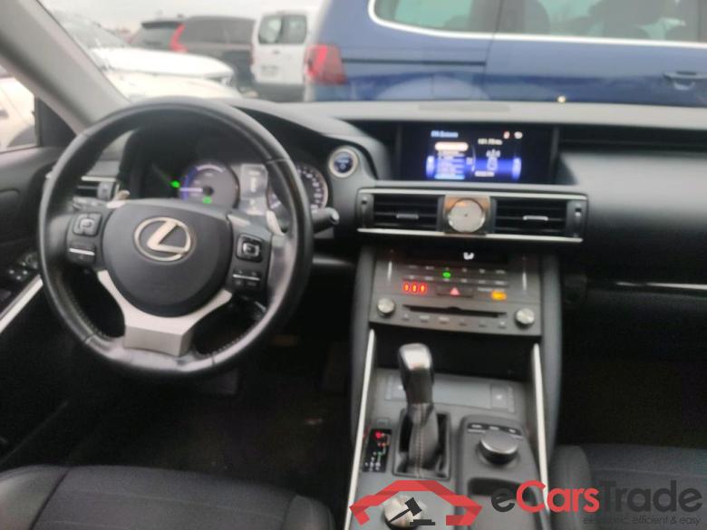 LEXUS IS / 2016 / 4P / sedán 2.5 300h Executive #3