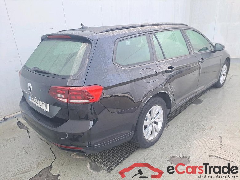 VOLKSWAGEN Passat / 2019 / 5P / familiar Variant Business 2.0 TDI 110kW #2