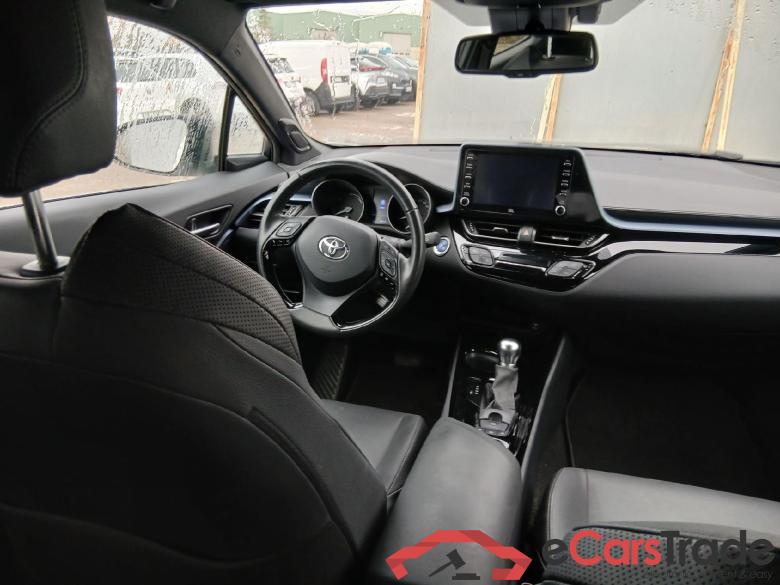 TOYOTA C-HR / 2019 / 5P / todoterreno 2.0 180H Advance #3