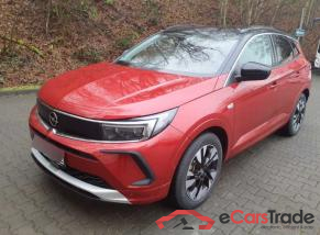 Grandland Ultimate Plug-in-Hybrid 1.6 Turbo 165KW AT8 E6d