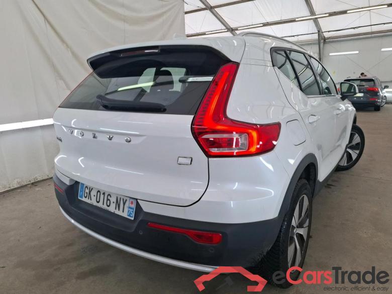 VOLVO XC40 / 2022 / 5P / SUV Recharge T4 211 DCT7 Plus #3
