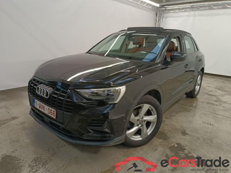 Audi Q3 35 TDI S tronic Advanced Business Editio 5d