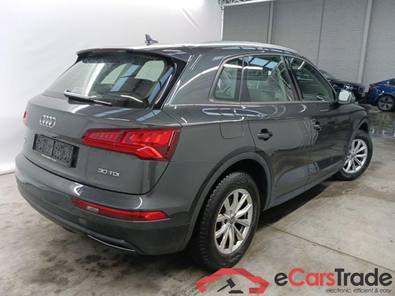 Audi Q5 Business Edition 30 TDI 5d #2