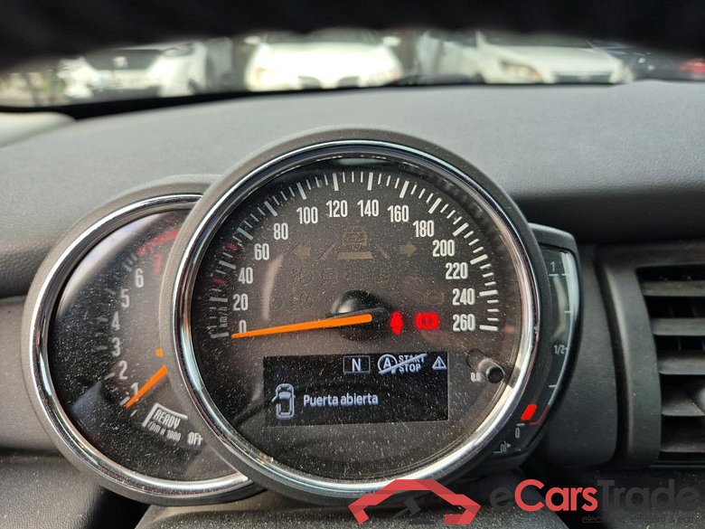 MINI MINI / 2014 / 5P / berlina con portón ONE 5 PUERTAS (CX) #4