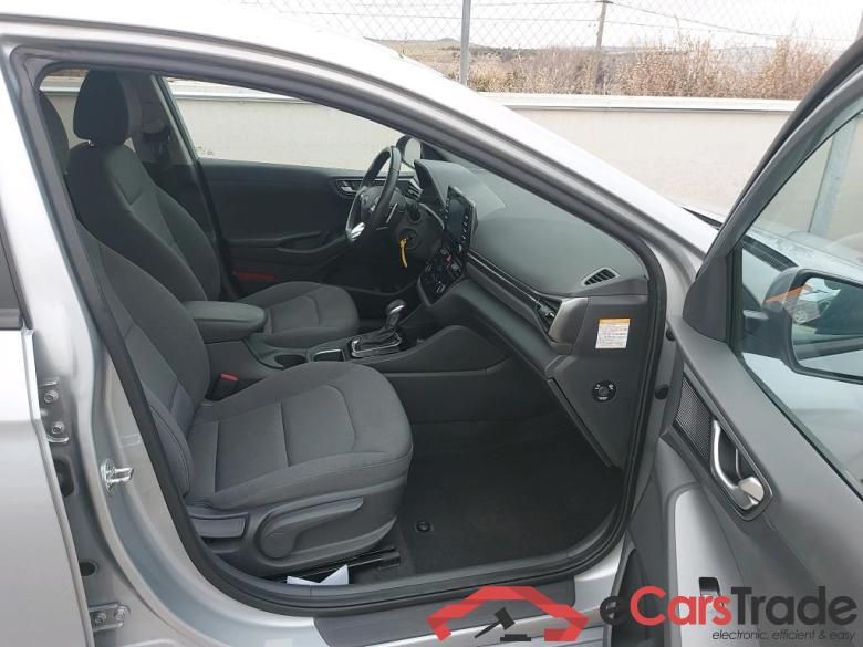 HYUNDAI IONIQ / 2019 / 5P / berlina con portón 1.6 GDI HEV Klass DCT #6