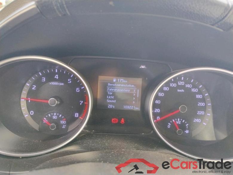 KIA Ceed / 2018 / 5P / berlina con portón 1.0 T-GDi 88kW (120CV) Concept #4