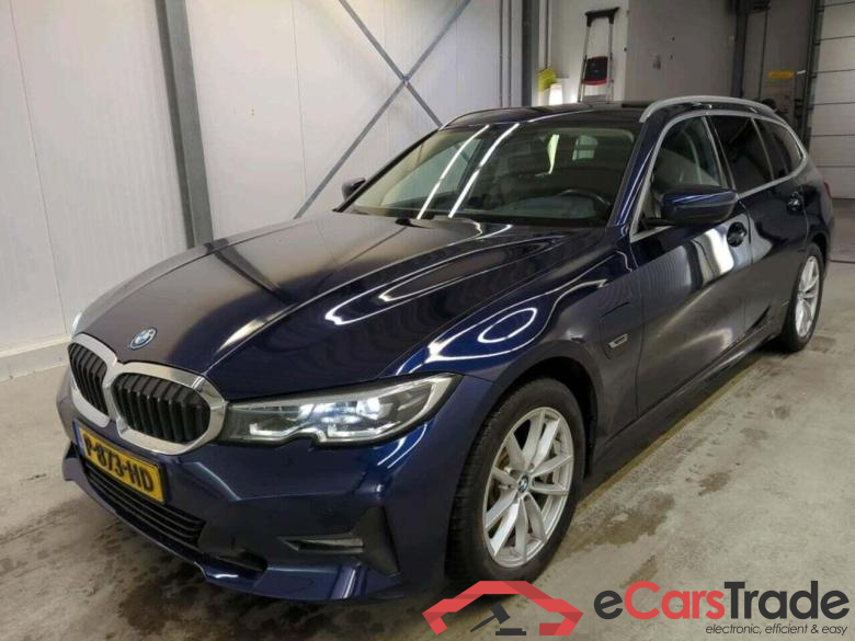 BMW 3-serie Touring 330e Bns Ed.P