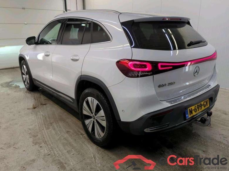 MERCEDES-BENZ EQA 250 Bns Sol. Lux #6