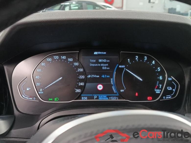 BMW 3 TOURING - 2019 330eAS PHEV 184 5d #6