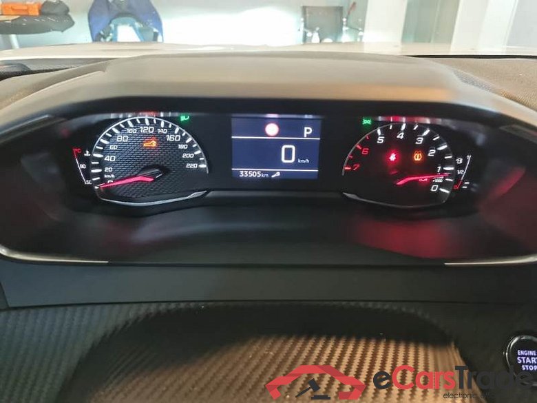 PEUGEOT 2008 / 2019 / 5P / CROSSOVER BLUEHDI 130 EAT8 ALLURE S/S AUT. #4