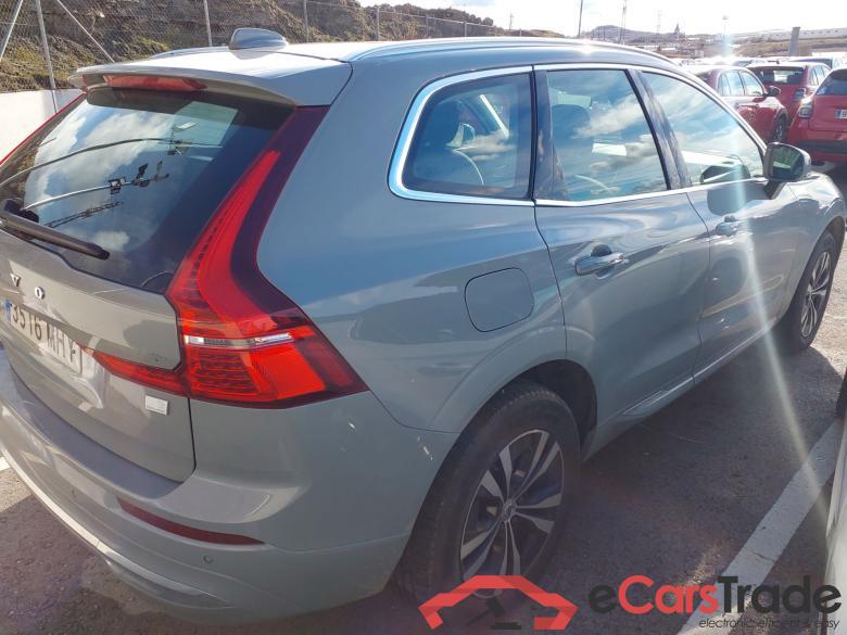 VOLVO XC60 Recharge T6 plug-in hybrid eAWD Eléctrico/Gasolina (Pano) #2