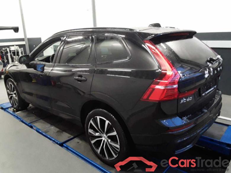Volvo XC60 (03.2017->) DE - SUV5 B5 (Benzin) AWD EU6d, Ultimate Dark Mild-Hybrid (EURO 6d), (Facelift) #2