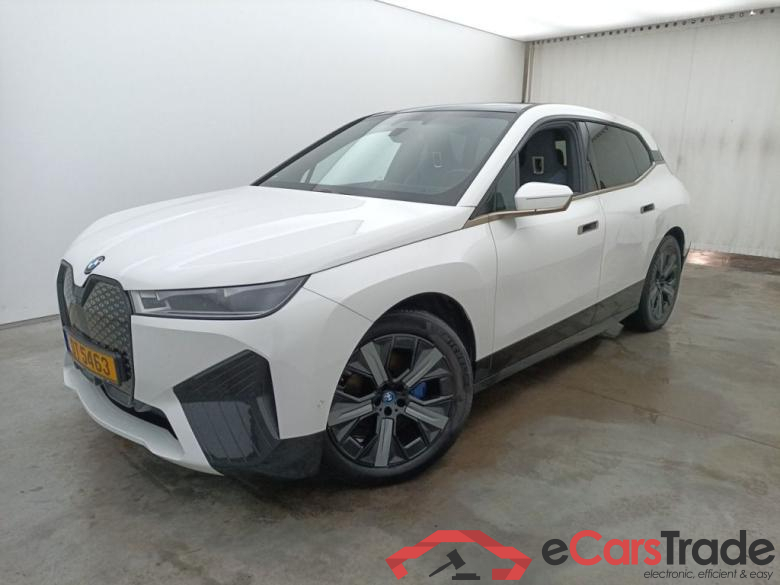 BMW IX 72 kWh xDrive40 (240 kW) 5d