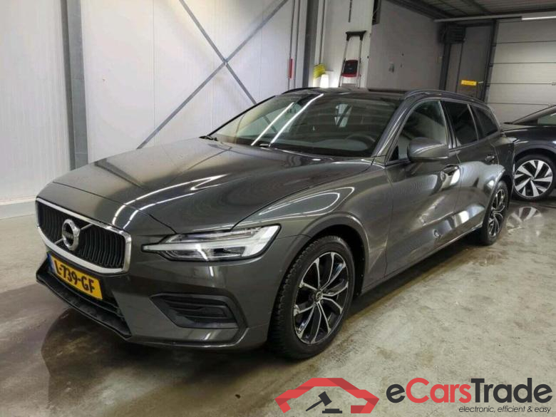 VOLVO V60 2.0 B3 Mom. Adv.