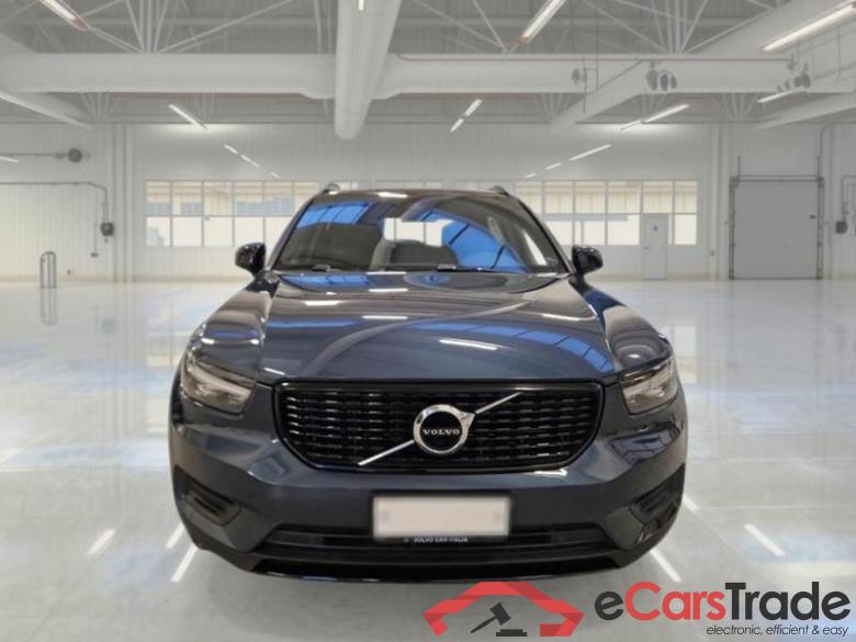VOLVO XC40 / 2017 / 5P / SUV T4 PLUG-IN HYBRID AUTO RECHARGE R-DESIGN #6