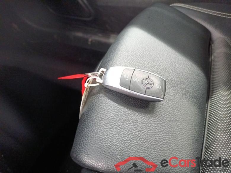 MERCEDES CLASSE B DIESEL (W247) B 180 d 116 Business Solution (EU6d-TEMP) 5d #4