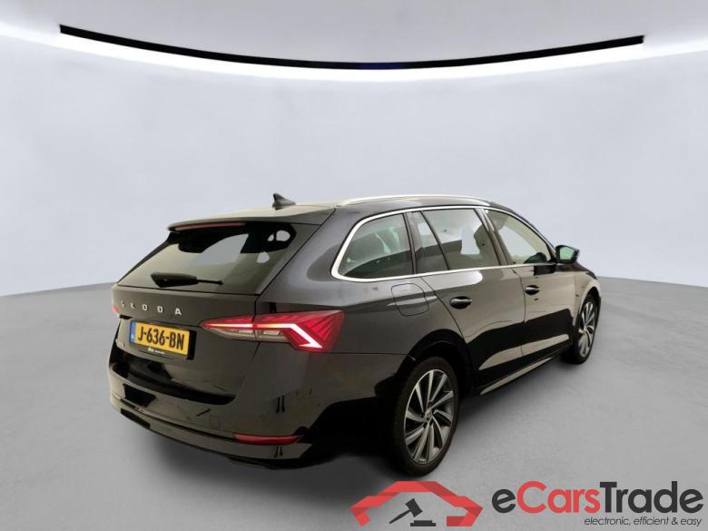 SKODA Octavia Combi 110 kW #5