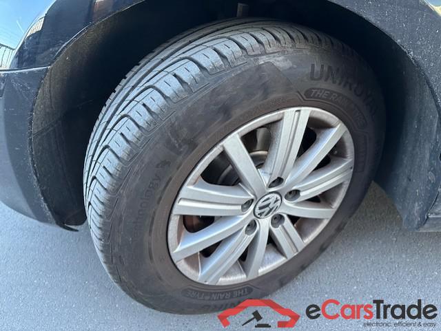 VOLKSWAGEN Golf VI Golf Trendline 1.4 l 59 kW (80 PS) 5-speed #4