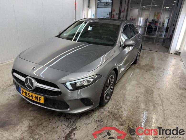 MERCEDES-BENZ A-klasse 180 d Business Sol #1