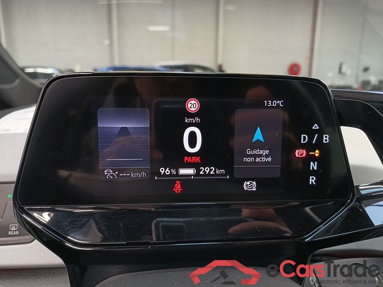 VOLKSWAGEN ID.3 - 2020 ID.3 58kWh 204 Pro Performance 5d #4