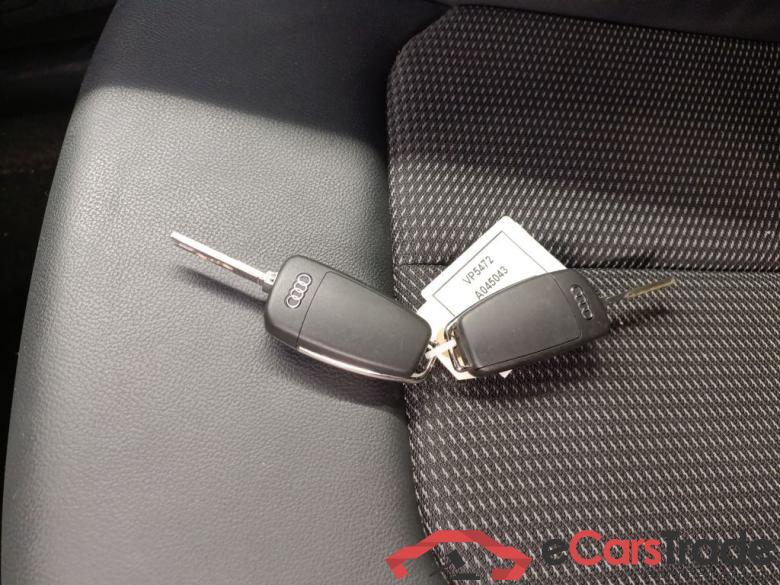 *AUDI SQ2 - 2021 TFSI 300 Quattro S tronic 5d #4