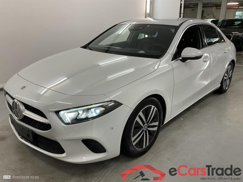 MERCEDES-BENZ CLASS A SEDAN (V177) A 180 Business Solution