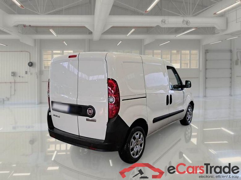 FIAT DOBLÒ CARGO / 2014 / 4P / VETT. FURGONATA CH1 LOUNGE 1.6 MJET 120CV E6D-F SeS #2