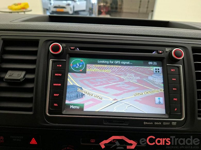 VOLKSWAGEN Transporter Kombi 62 kW #2