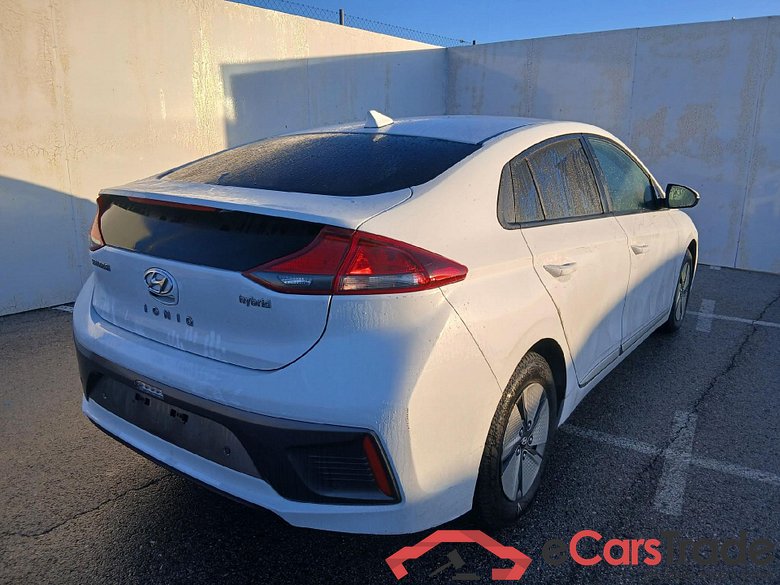HYUNDAI IONIQ / 2019 / 5P / berlina con portón 1.6 GDI HEV Klass DCT #2
