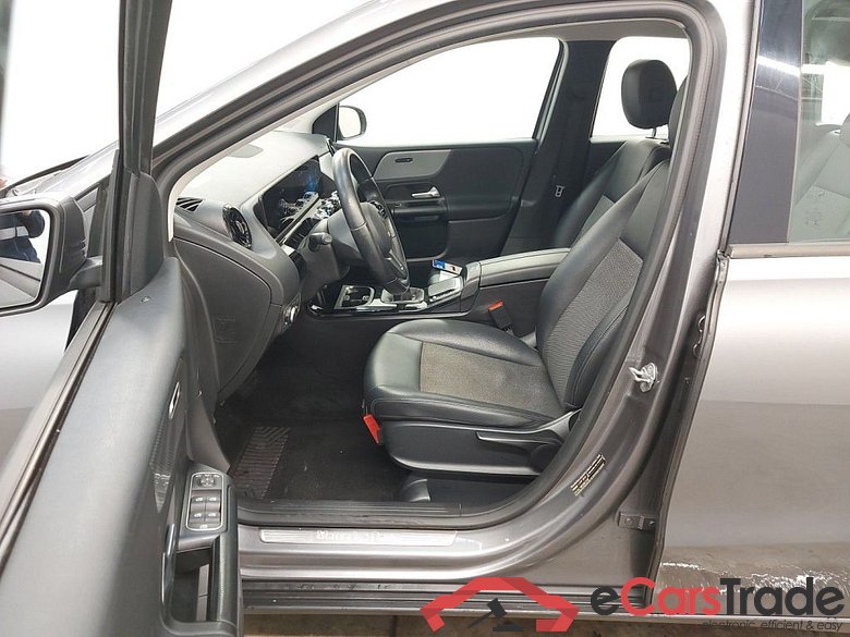 Mercedes-Benz B-Klasse B 180 Business Solution 5d #3