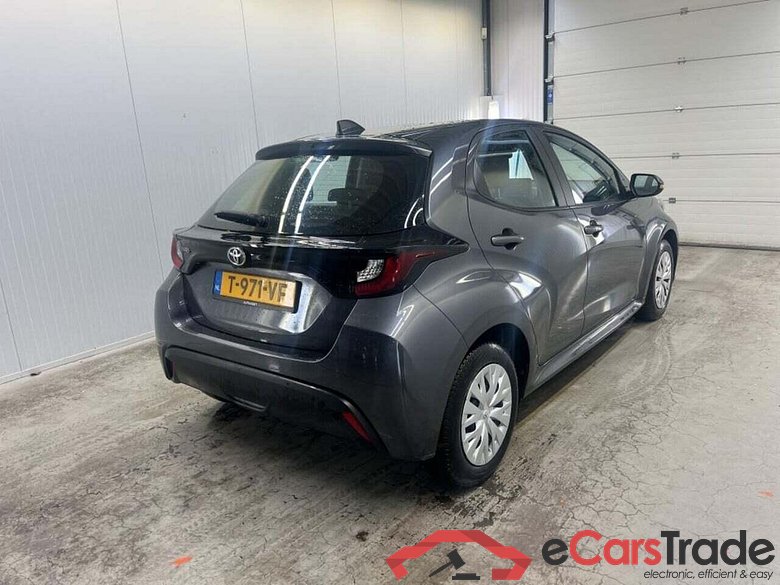 TOYOTA Yaris 1.5 VVT-i Active #2