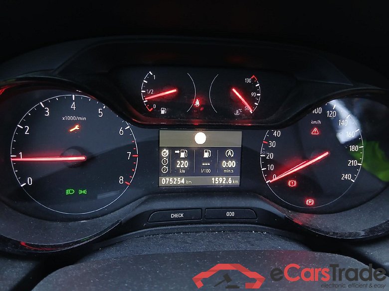 OPEL Grandland X / 2017 / 5P / todoterreno 1.2 Turbo Design & Tech #4