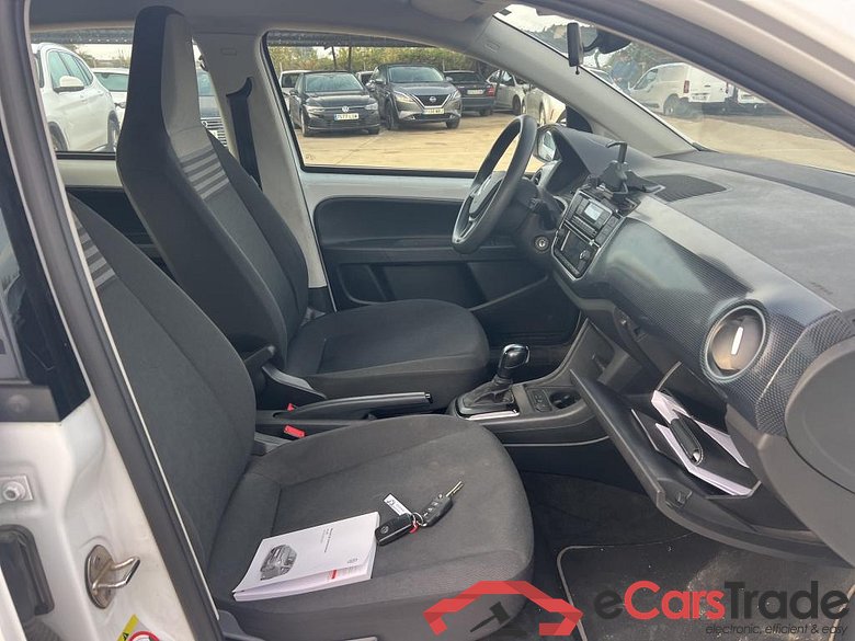VOLKSWAGEN e-up! / 2016 / 5P / berlina con portón 61kW (83CV) #6