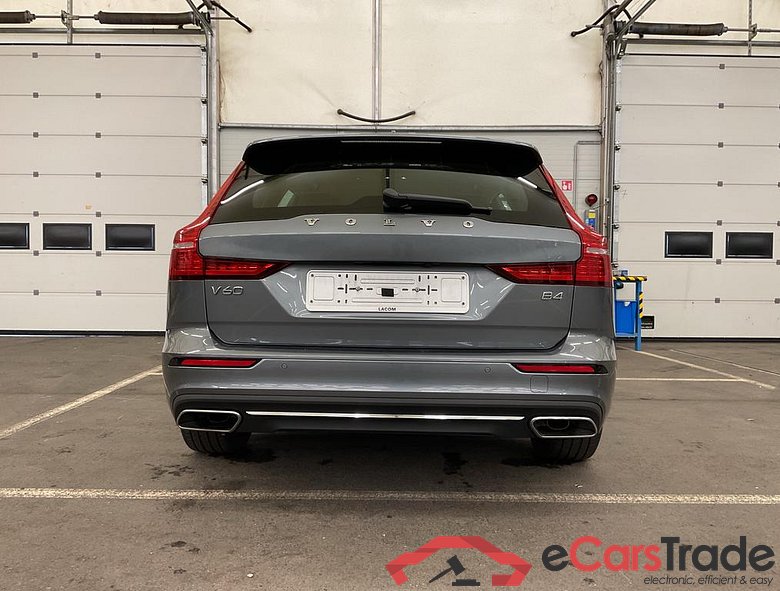 VOLVO V60 2.0 B4 MHEV Inscription Geartronic #6