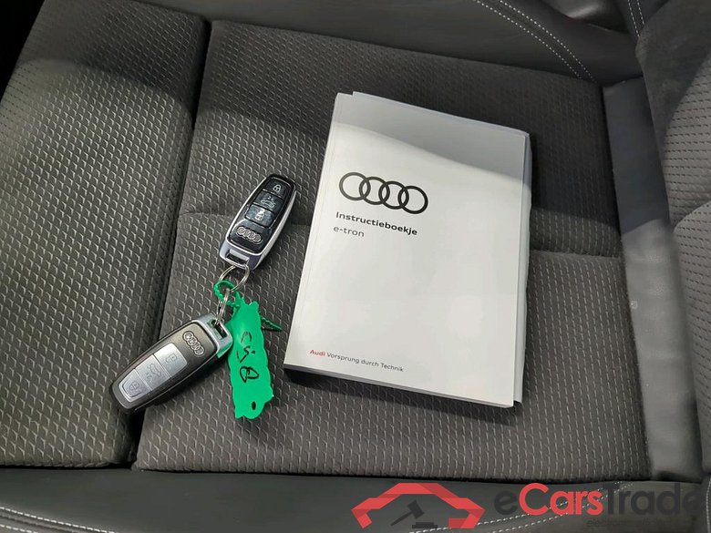 Audi e-tron 50 quattro edition 5d + Pano #4