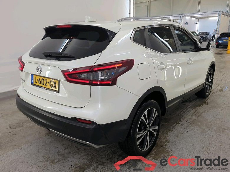 Nissan Qashqai 1.3 DIG-T 140 DESIGN EDITION 5d #2