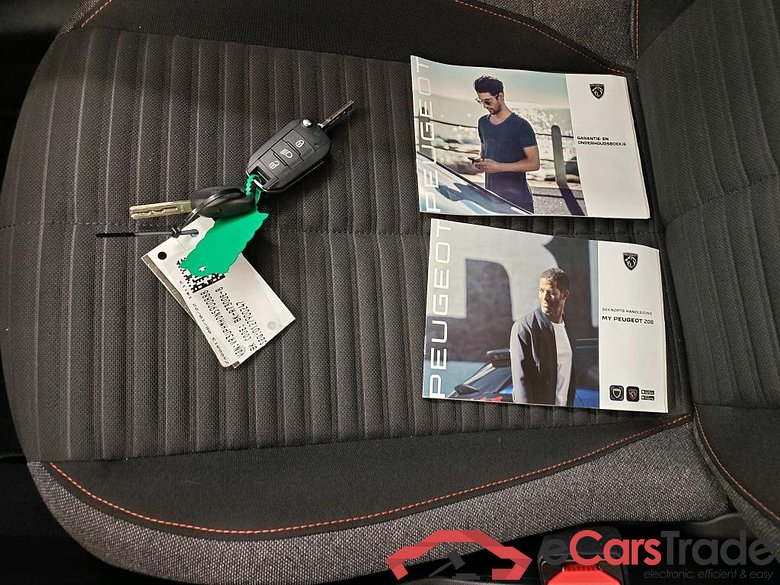 Peugeot 208 Active 1.2 PureTech 75 5d #4