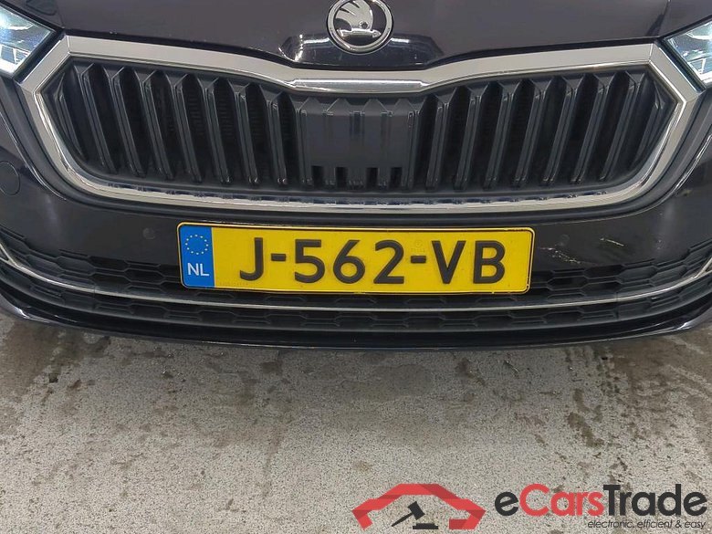 Skoda Octavia Combi 1.5 TSI ACT Style 5d #5
