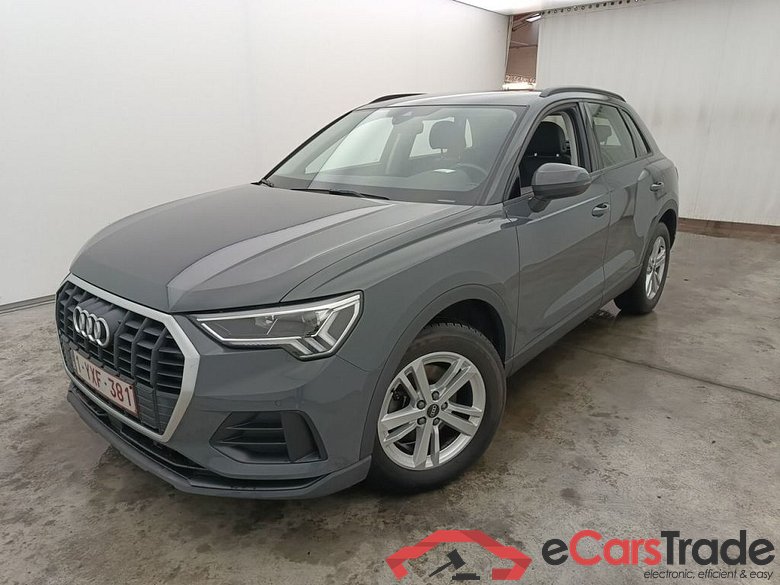 Audi Q3 35 TDI S Tronic Business Edition 5d #1