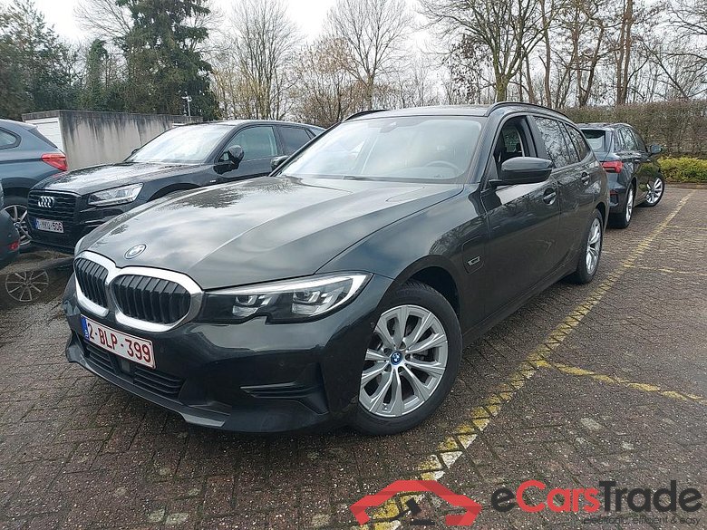 BMW - BMW 3 TOURING 320e 204PK Business Edition With Vernasca Heated Sport Seats & Driving Assistant Pack & Active Cruise Control * HYBRID *