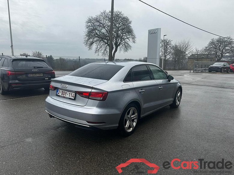 AUDI A3 Sedan 1.6 TDi Sport #4