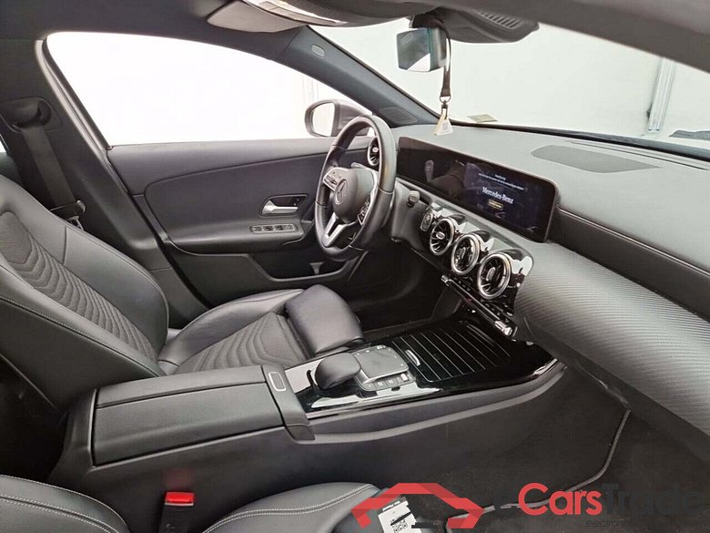 MERCEDES-BENZ A-KLASSE SEDAN 250E BUSINESS SOL. AUT #3