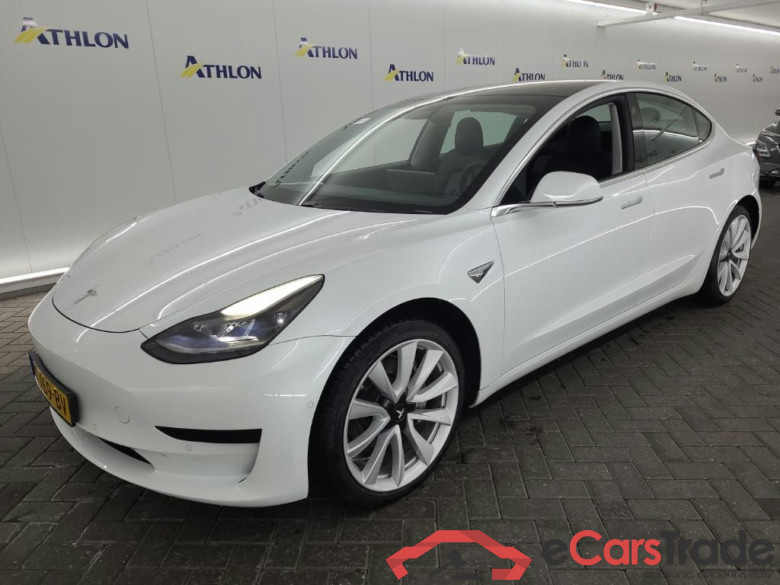 Tesla Model 3 Standard Range Plus RWD 4D 225kW