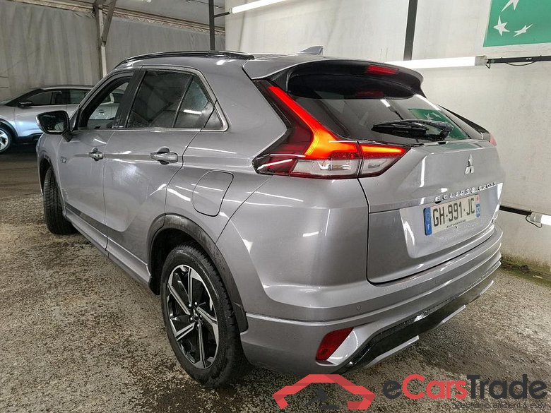 MITSUBISHI Eclipse Cross / 2020 / 5P / SUV 2.4 Twin Motor 4WD Intense Style #2