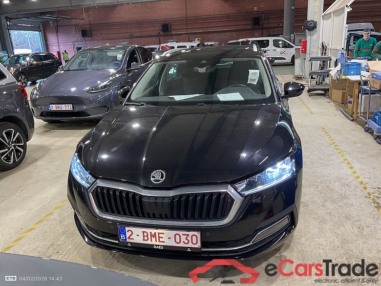SKODA OCTAVIA COMBI 1.0 TSI 81KW CLEVER #2