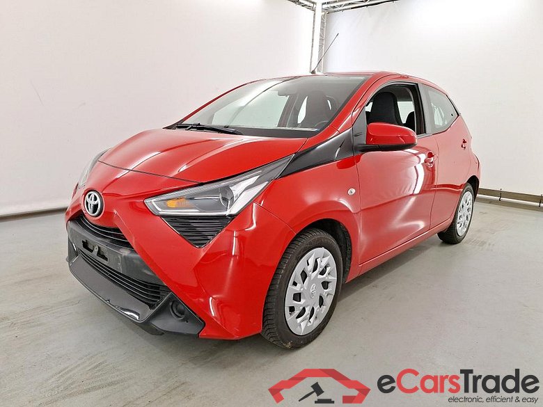 TOYOTA AYGO - 2018 1.0i VVT-i x-play II #1