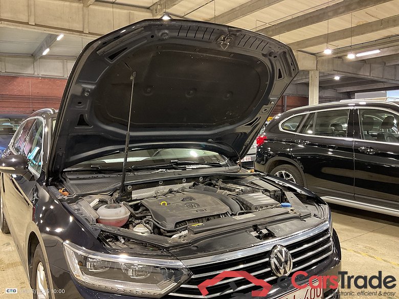 VOLKSWAGEN PASSAT VARIANT - 2015 1.5 TSI ACT Comfortline Bus. OPF (EU6.2) STOCK #6